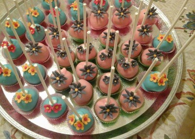 decorated cake pops